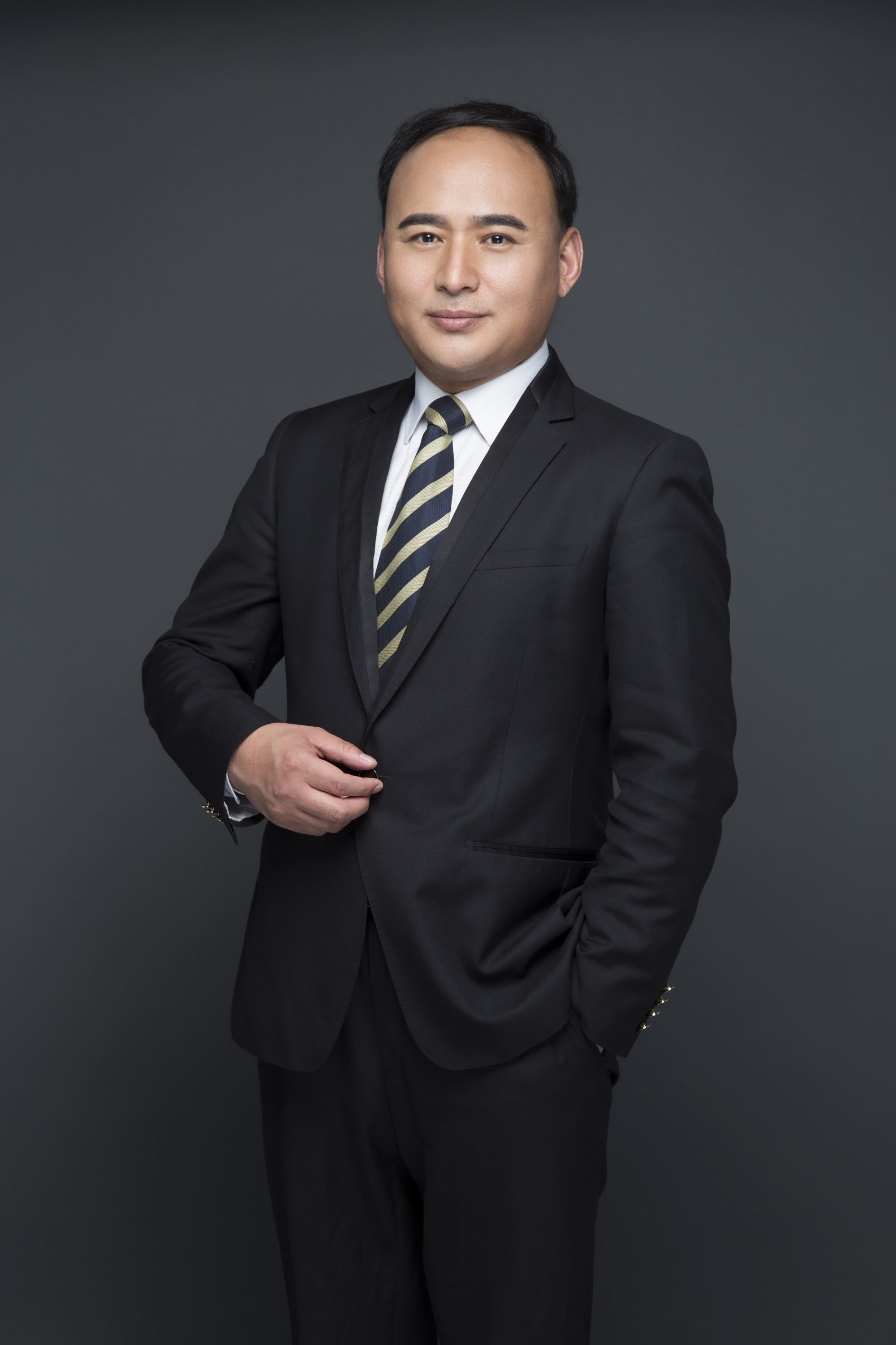 刘长明 视觉与舞美负责人